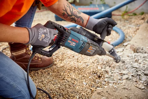 Using Bosch SDS-plus® Bulldog™ Xtreme 1 In. Rotary Hammer