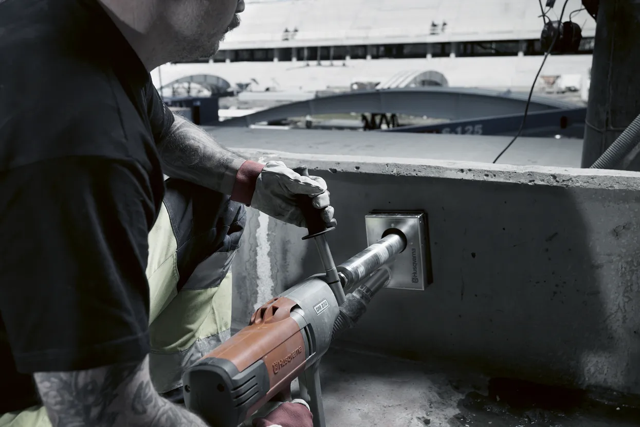 Husqvarna DM230 Core Drill Handheld Electric - Image 3
